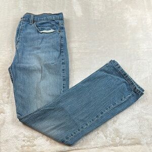 Levi 527 Blue Straight Leg Jeans with Classic Denim Style